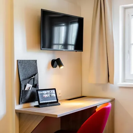Rosenvilla Hotel 4*
